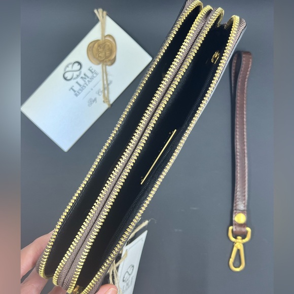 Time Resistance Ulysses Leather Clutch - Picture 7 of 16